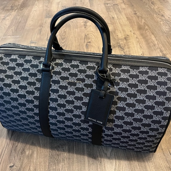 Michael Kors Cooper Duffle Weekender Bag - Black Multi NWT - Picture 3 of 10